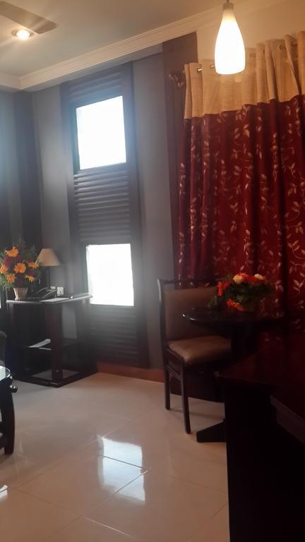 Hotel Planet Mount Chennai Bagian luar foto