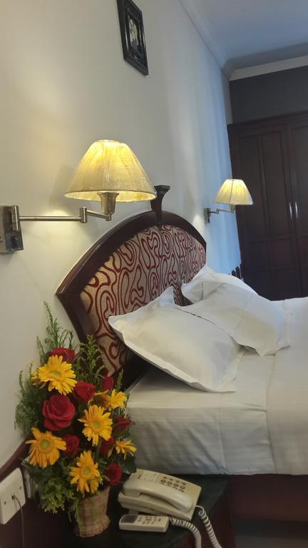Hotel Planet Mount Chennai Bagian luar foto