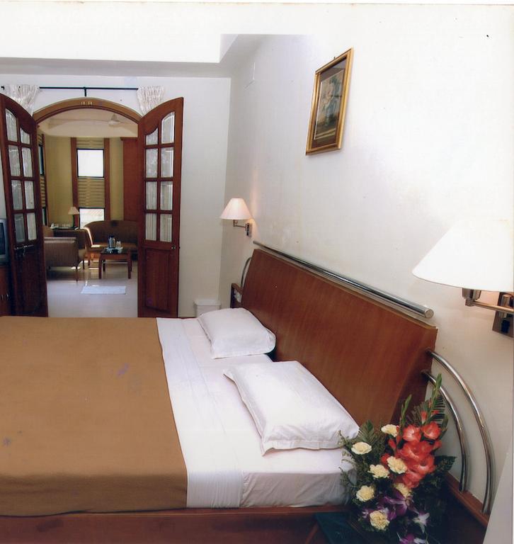 Hotel Planet Mount Chennai Bagian luar foto