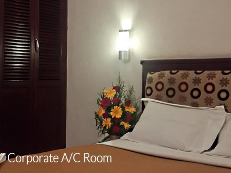 Hotel Planet Mount Chennai Bagian luar foto